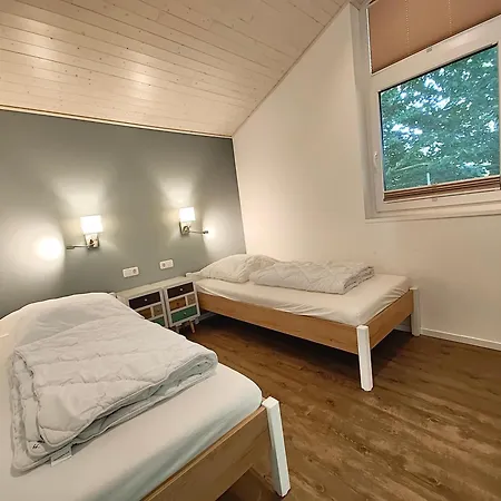 Holiday home Seeschwalbe 327